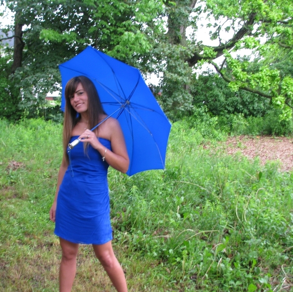 Meet your Posher, Sharon - Picture 1 of 4